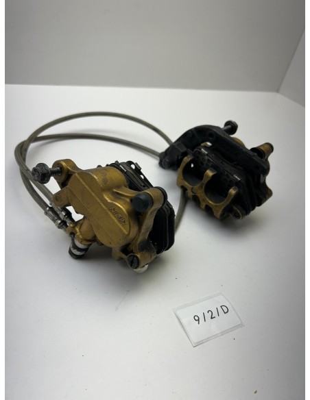 Etriers de frein avant TRIUMPH STREET TRIPLE 2007 - 2013 T2020375 / T2020376