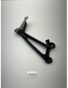 Platine avec repose pied arrière droit YAMAHA MT 07 2014 - 2019 1WS2742L0100