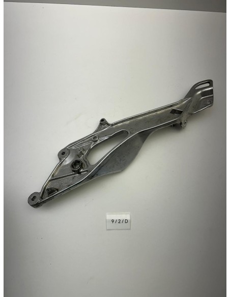Support platine repose pied droit YAMAHA TDM 900 2002 - 2010 5PS274430000