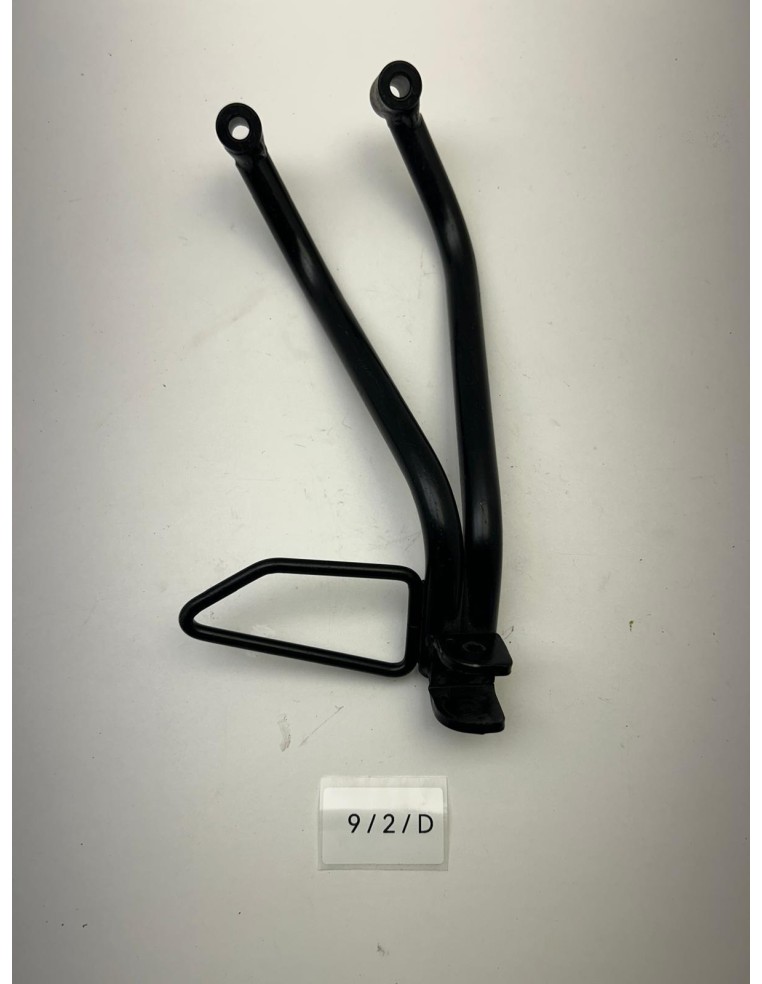 Support platine repose pied arrière droit YAMAHA YZF R125 2008 - 2013 5D7F742L1000