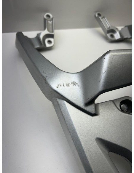 Support de top case origine YAMAHA FJR 1300 2008 - 2020