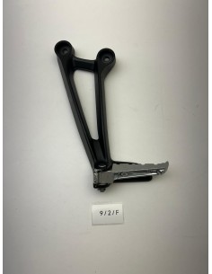 Platine de repose pied arrière gauche YAMAHA MT 07 2014 - 2017