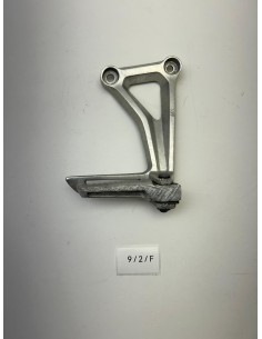 Platine de repose pied arrière droit HONDA CB650F 2014 - 2018