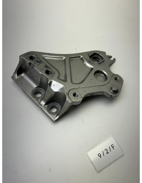 Support moteur / Support de béquille latérale origine YAMAHA MT 07 2014 - 2017