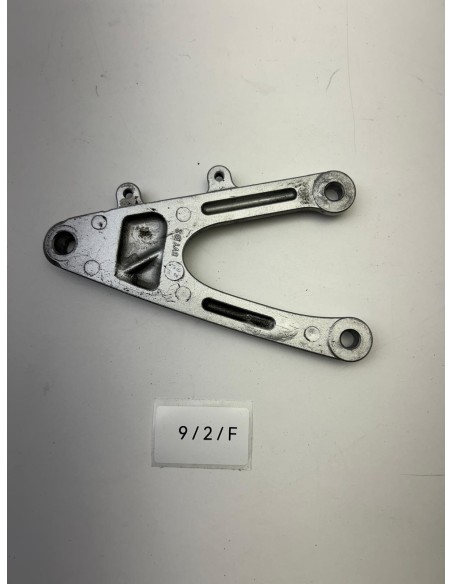Platine de repose pied avant gauche origine YAMAHA R6 2006 - 2011