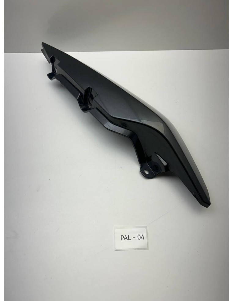 Carénage latéral gauche YAMAHA XJ6 N 2013 - 2016 20S2171100