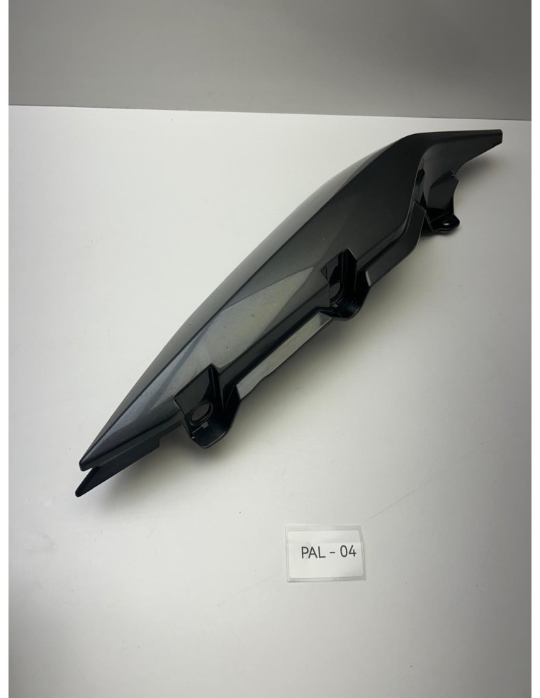 Carénage latéral gauche YAMAHA XJ6 N 2013 - 2016 20S2171100