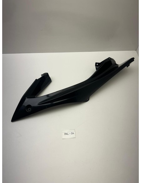 Carénage latéral gauche YAMAHA YZF R6 2008 - 2016 13S2117V00