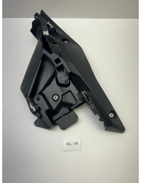 Cache latéral gauche origine YAMAHA R1 2015 - 2019