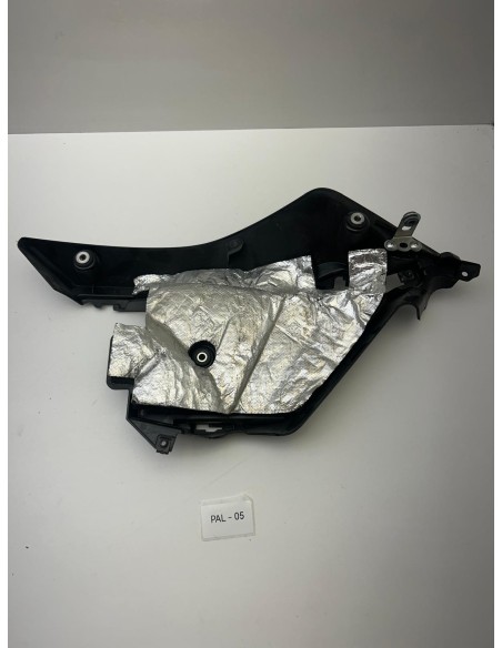 Cache latéral gauche origine YAMAHA R1 2015 - 2019