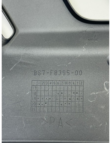 Carénage inférieur droit origine YAMAHA R3 2019 - 2020