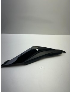 Carénage arrière gauche origine YAMAHA MT 03 2023 - 2024