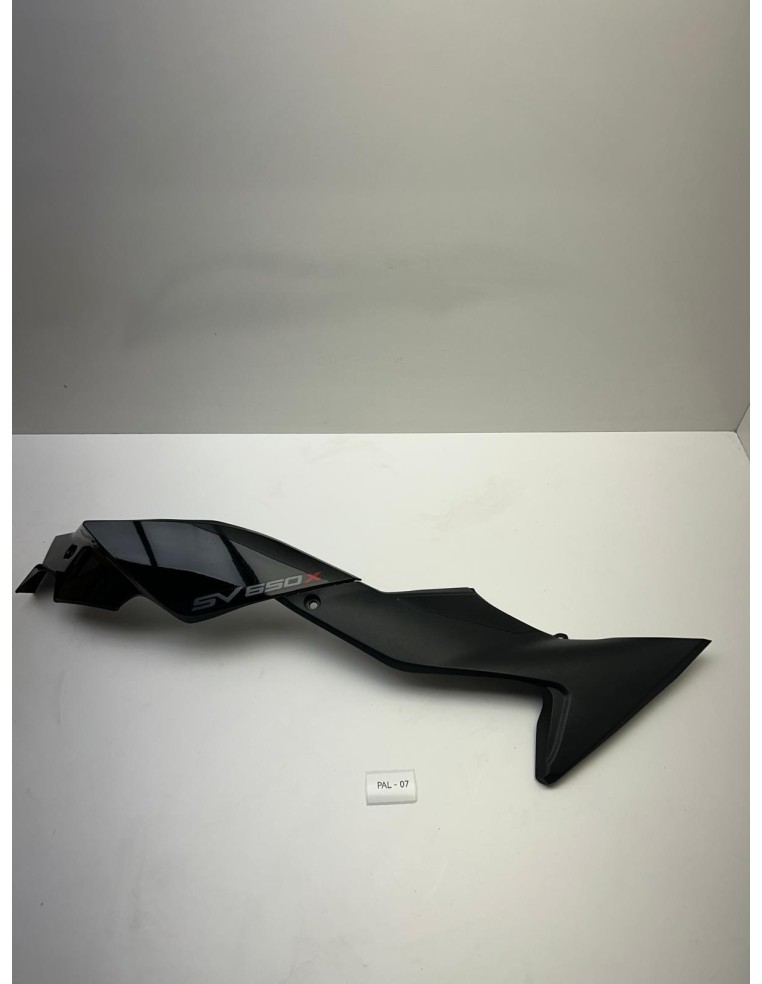 Carénage latéral gauche origine SUZUKI SV 650 2020 - 2022