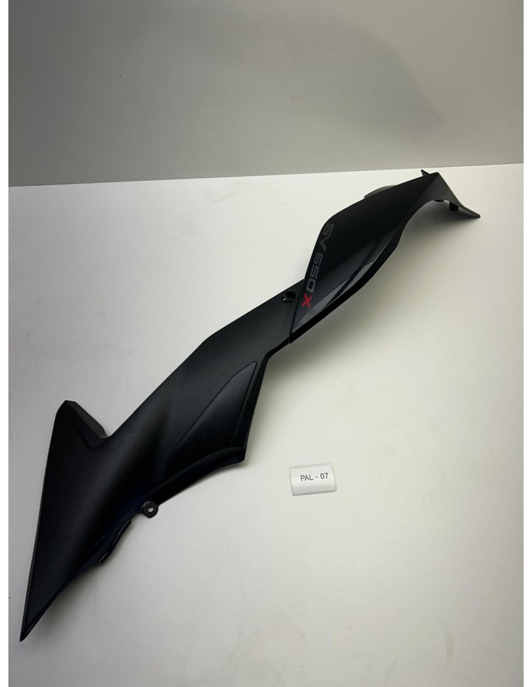 Carénage latéral gauche origine SUZUKI SV 650 2020 - 2022
