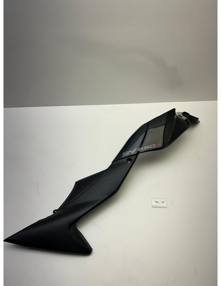Carénage latéral droit origine SUZUKI SV 650 2020 - 2022