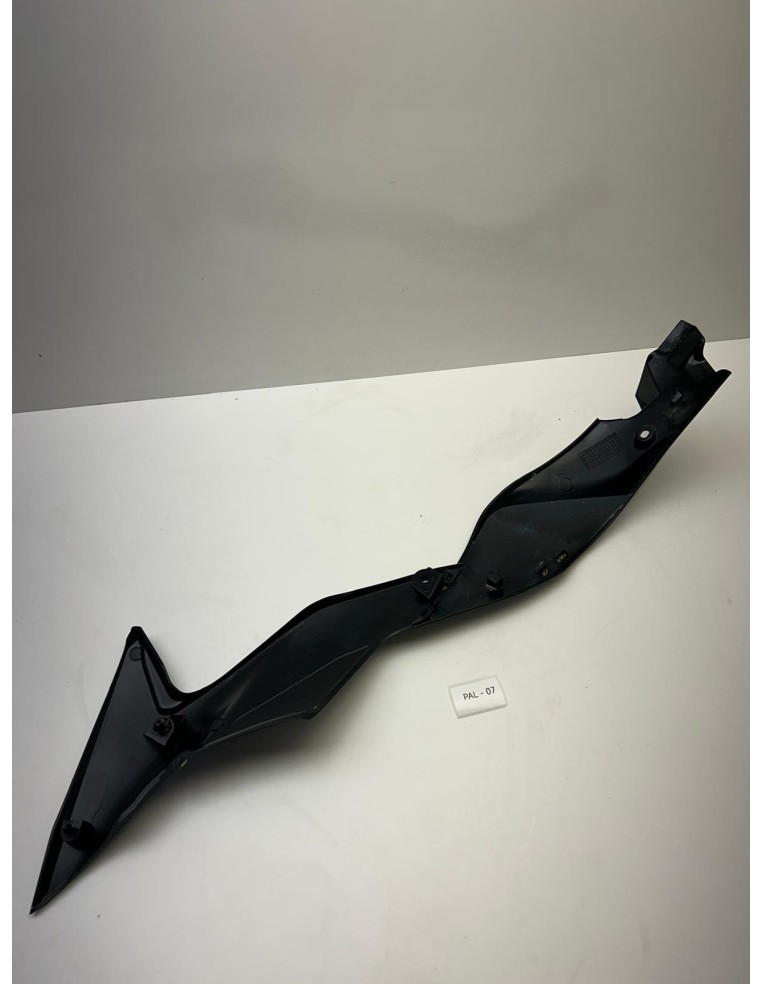 Carénage latéral droit origine SUZUKI SV 650 2020 - 2022