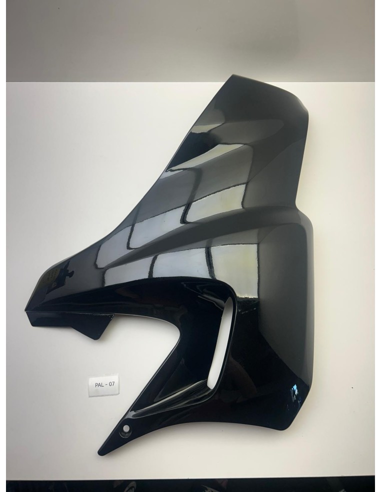Carénage avant droit origine YAMAHA TDR 125 1993 - 1997
