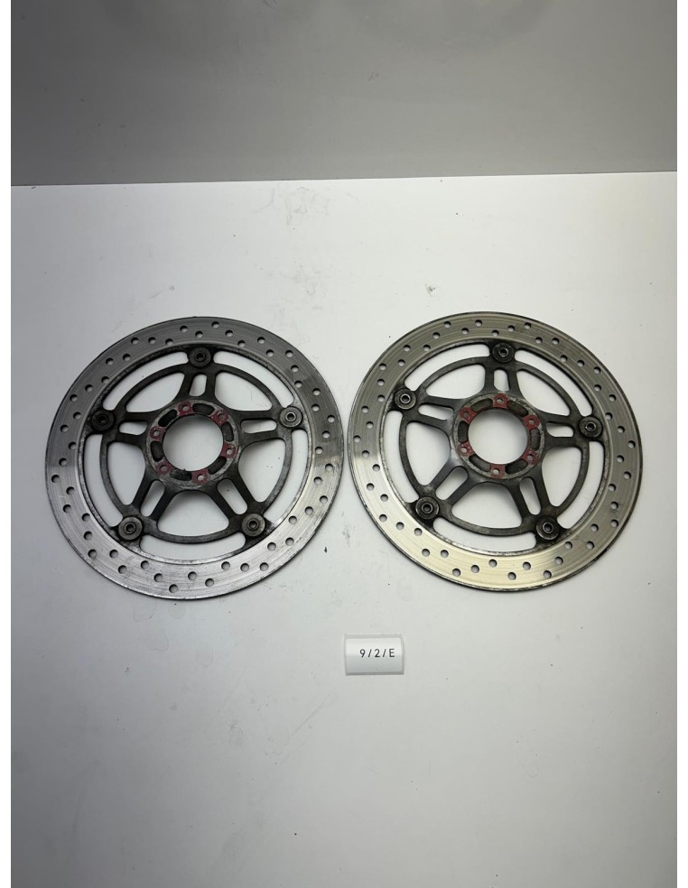 Disques de frein avant HONDA HORNET 600 2002 - 2005 45120MBZK01 / 45220MBZK01