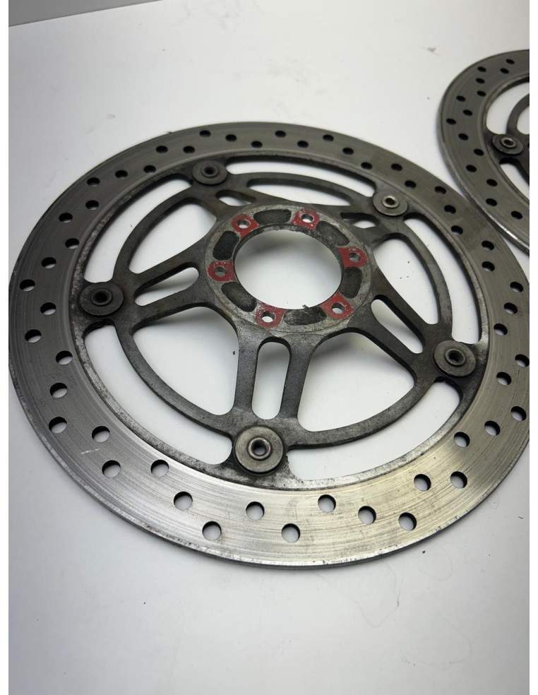 Disques de frein avant HONDA HORNET 600 2002 - 2005 45120MBZK01 / 45220MBZK01