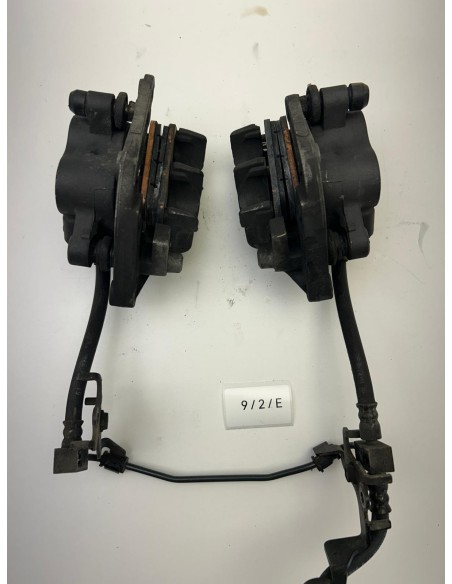 Etriers de frein avant HONDA HORNET 600 2002 - 2005 45150MBZD61 / 45250MAL601