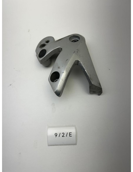 Support de phare gauche HONDA HORNET 600 2002 - 2005 61313MBZK00ZA