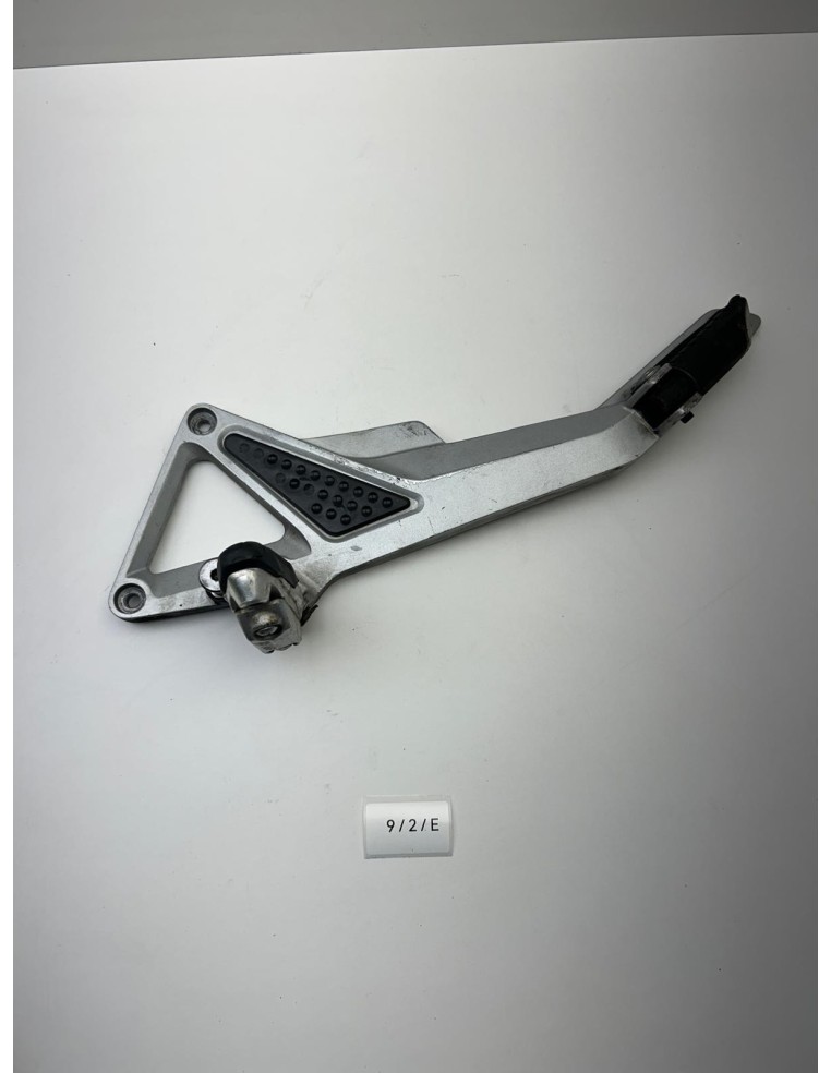 Support platine avec repose pieds gauche HONDA HORNET 600 2002 - 2005 50750MBZG00ZB