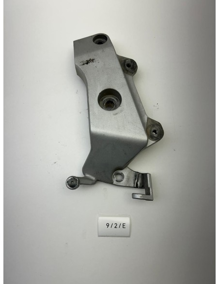Support platine de cadre droit HONDA HORNET 600 2002 - 2005 50600MBZKK000