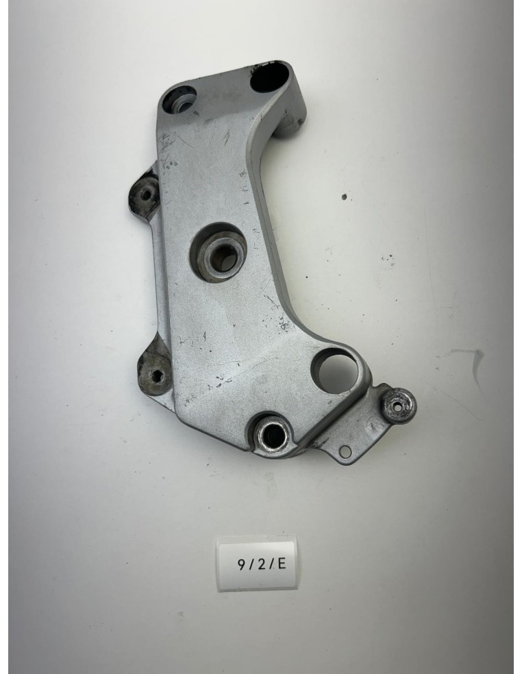 Support platine de cadre gauche HONDA HORNET 600 2002 - 2005 50700MBZK00ZA