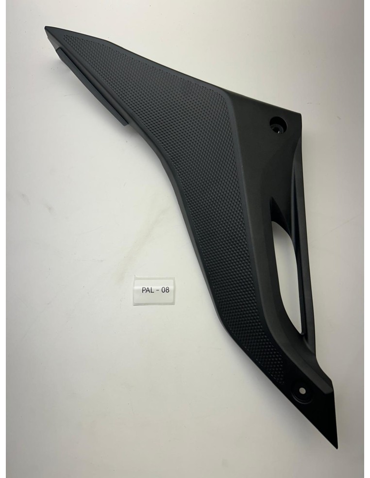 Cache latéral gauche origine YAMAHA YZF- R125 2009 - 2018