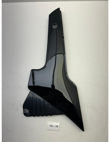 Cache latéral droit origine (sous selle) YAMAHA XJ 6001989 - 1991