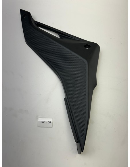 Cache latéral droit origine YAMAHA YZF- R125 2009 - 2018 | Occasion - RALY