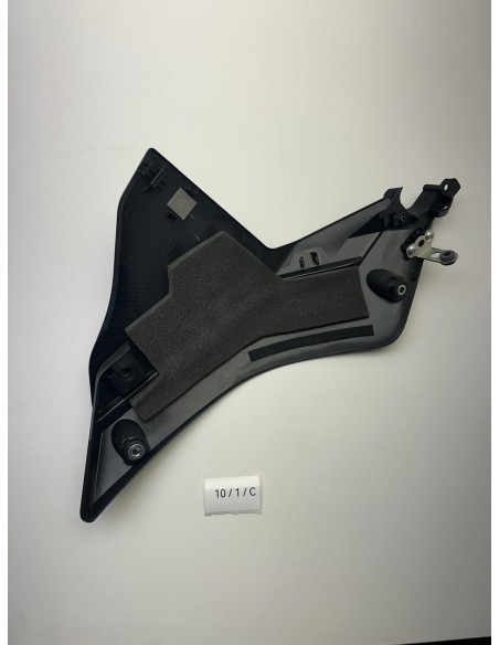 Cache latéral droit origine YAMAHA R1 2015 - 2019 | Occasion - RALY