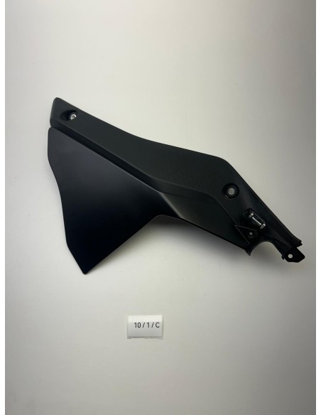 Cache latéral droit origine YAMAHA R1 2015 - 2019 | Occasion - RALY