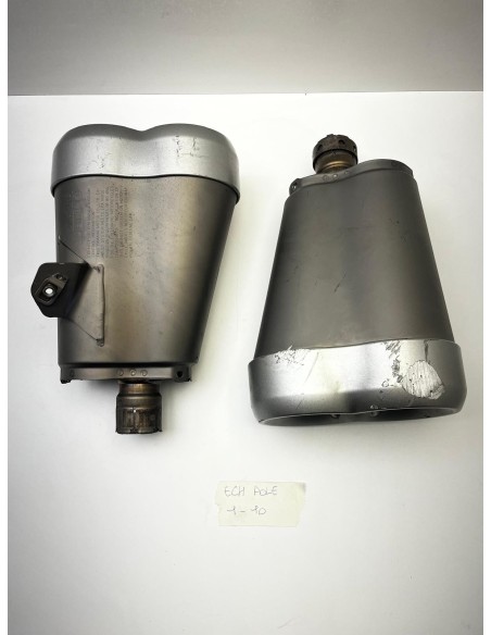 Paire de silencieux d'échappement / Pot d'échappement origine YAMAHA VMAX 1700 2009 - 2017