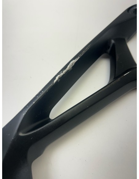 Platine de repose pieds arrière gauche origine SUZUKI GSR 750 2011 - 2016 | Occasion - RALY
