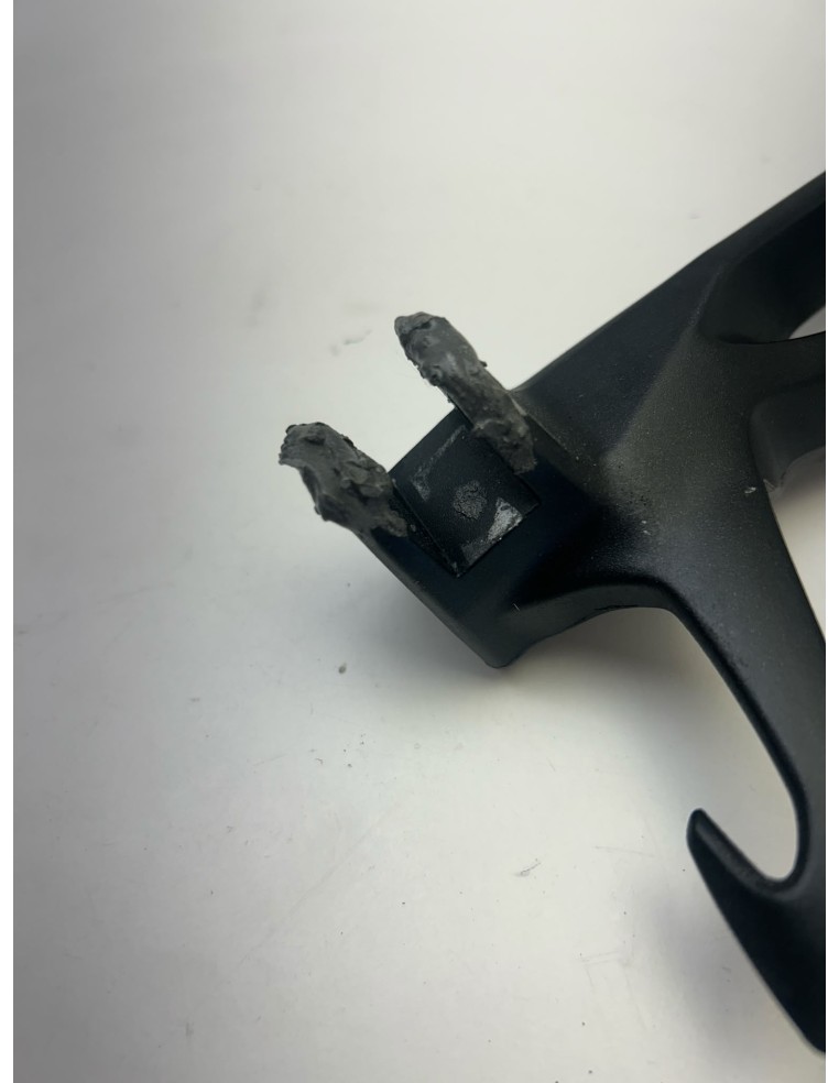 Platine de repose pieds arrière gauche origine SUZUKI GSR 750 2011 - 2016 | Occasion - RALY