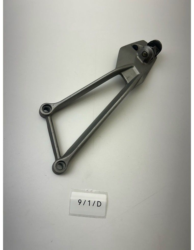 Platine de repose pieds arrière gauche origine MV AGUSTA Brutale 910S 2005 - 2007 | Occasion - RALY