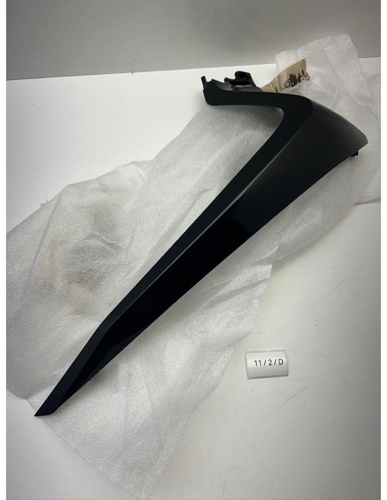 Carénage avant droit origine YAMAHA XMAX 125 2010 - 2013 | Occasion - RALY