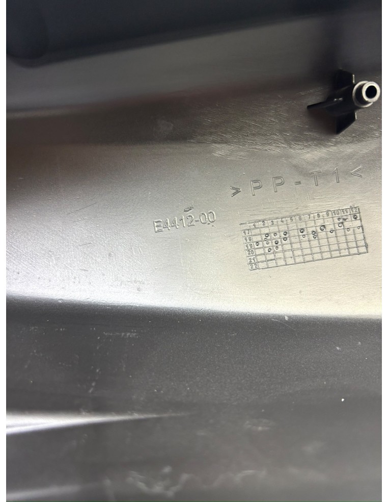 Couvercle de boîtier de filtre à air  YAMAHA XMAX 125 2006 - 2020 | Occasion - RALY