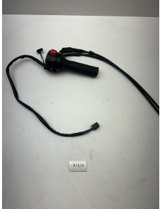 Commodo droit avec poignée d'accélérateur SUZUKI SV 650 2019 - 2025 3720018K10000 / 5711021H02000 | Occasion - RALY