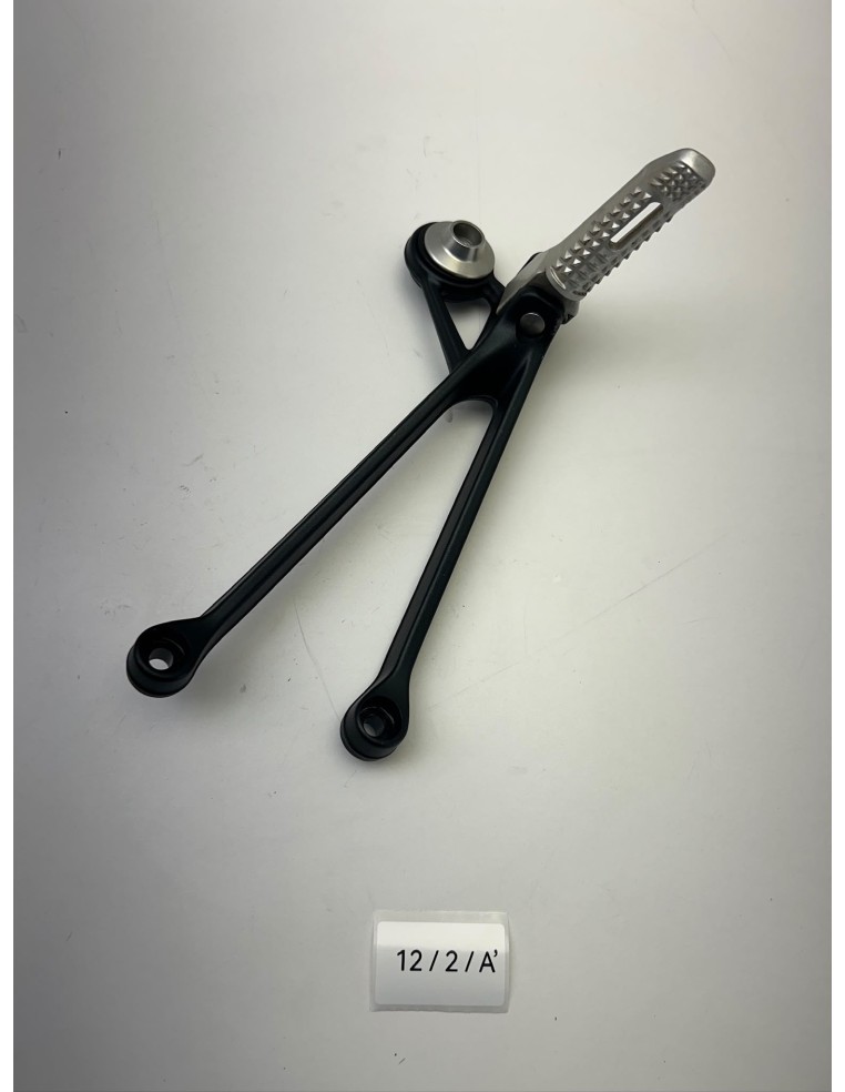 Platine et repose pieds arrière droit origine BMW S 1000 R 2013 - 2020 | Occasion - RALY