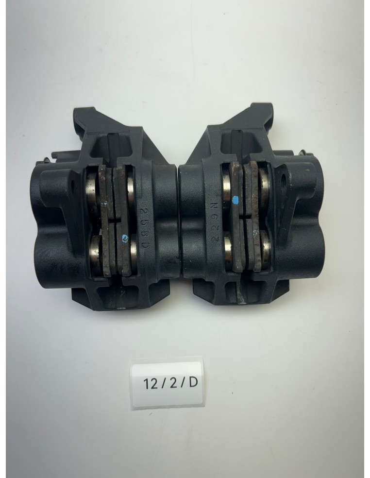 Paire d'étriers de frein avant origine YAMAHA FZ8 2011 - 2015