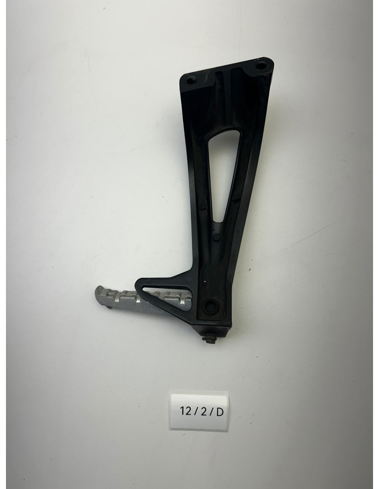 Platine de repose pieds arrière gauche origine YAMAHA FZ8 2011 - 2015