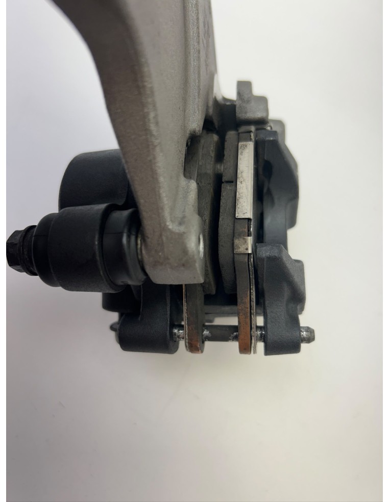 Etrier de frein arrière origine YAMAHA FZ8  2011 - 2015
