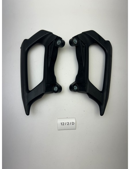 Paire de poignées passager YAMAHA FZ8  2011 - 2015
