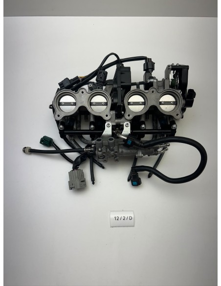 Rampe d'injection origine YAMAHA FZ8 2011 - 2015