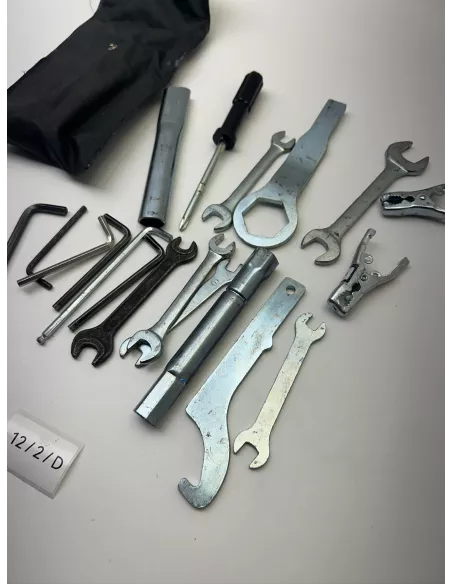 Trousse à outils origine YAMAHA FZ8 2011 - 2015