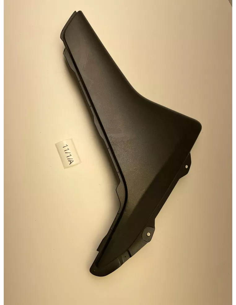 Bas de caisse droit origine YAMAHA NMAX 125 2017 - 2020