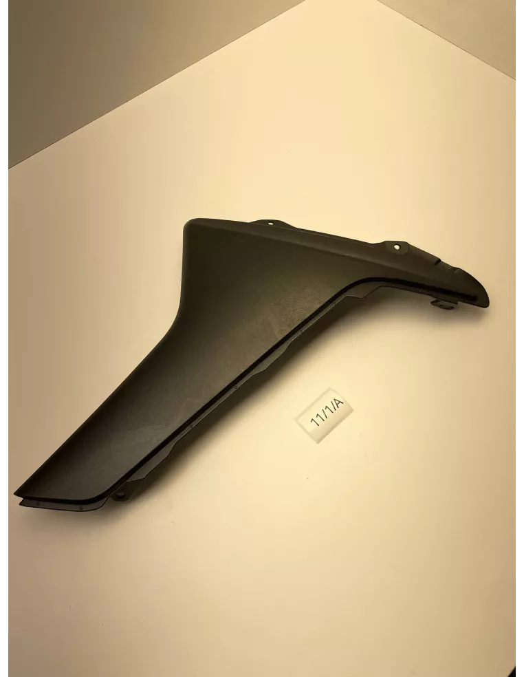 Bas de caisse droit origine YAMAHA NMAX 125 2017 - 2020