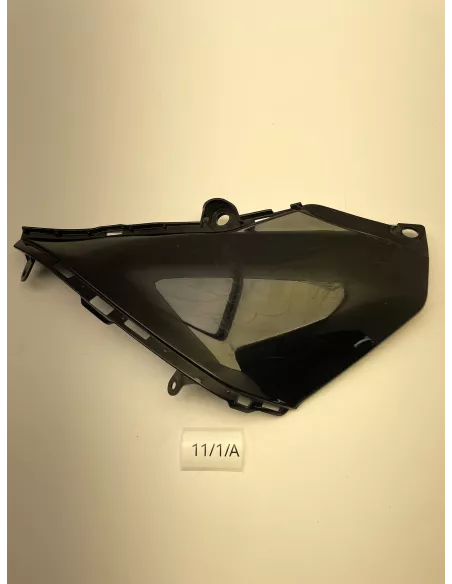 Carénage sous réservoir droit origine YAMAHA MT 03 2016 - 2019